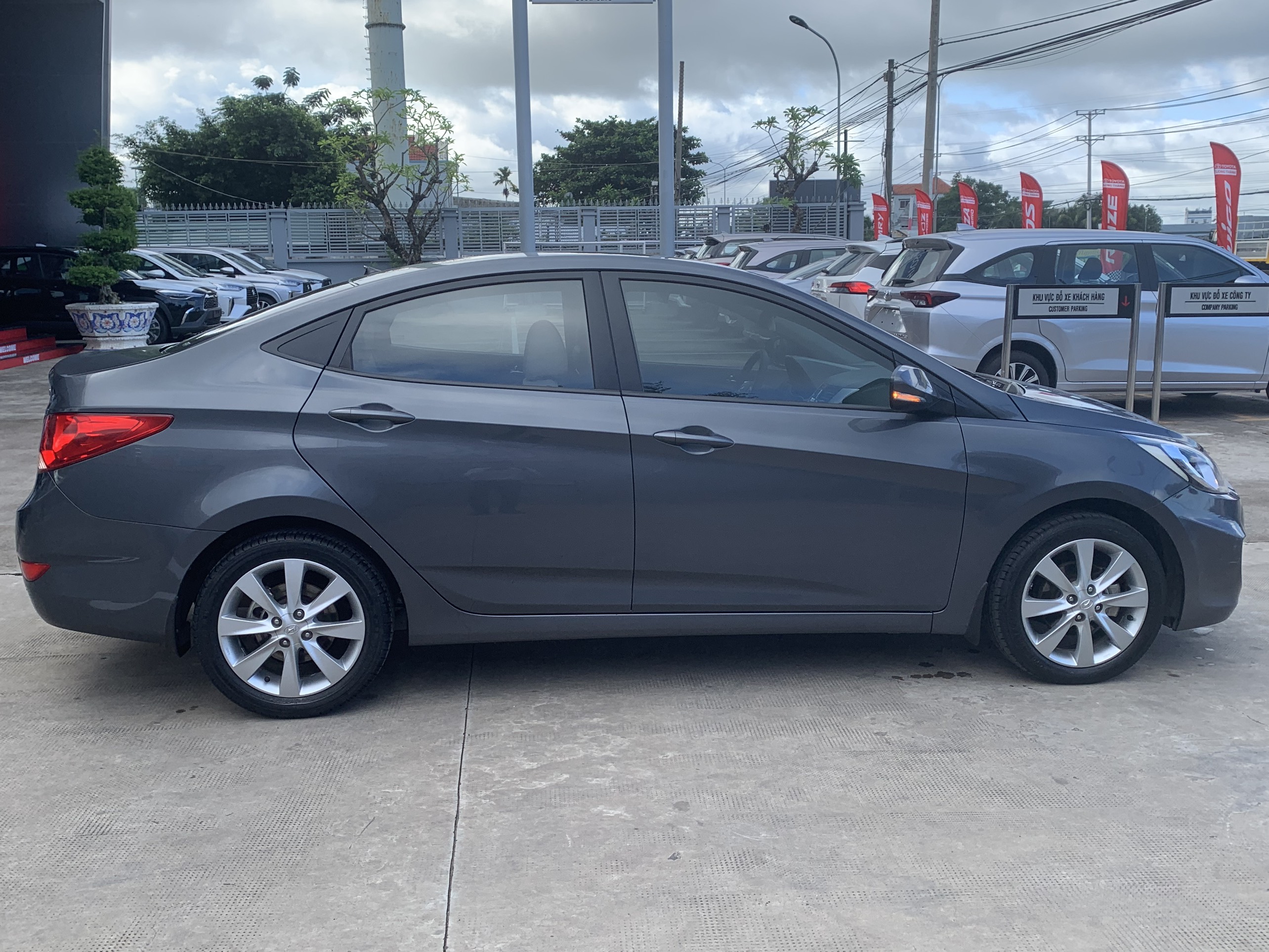 Hyundai Accent 1.4AT