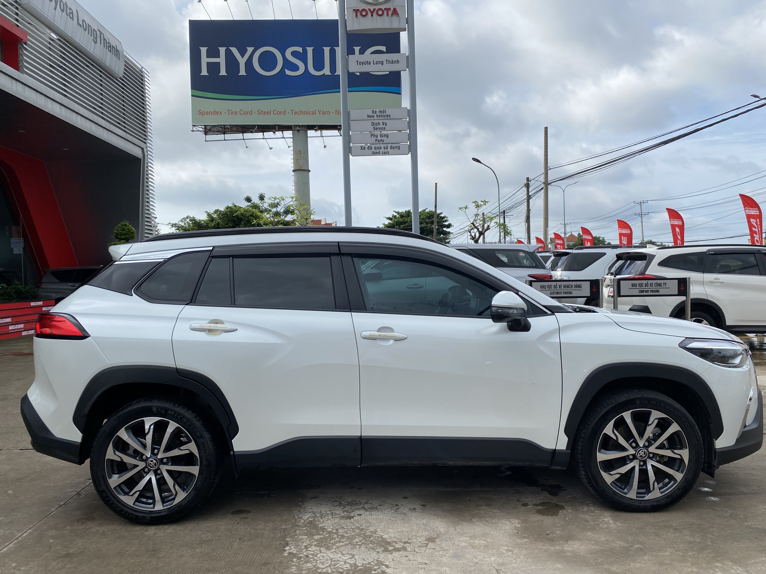 Toyota Cross 1.8V 2021 đăng ký 2022