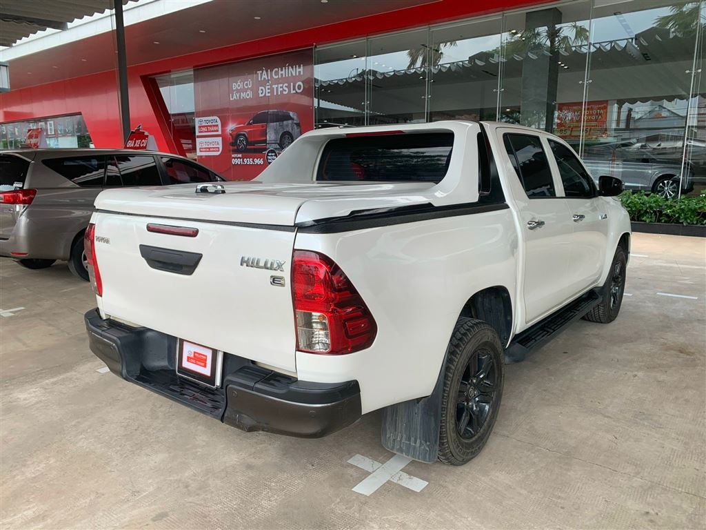 HiLux 2.4AT (4x2)